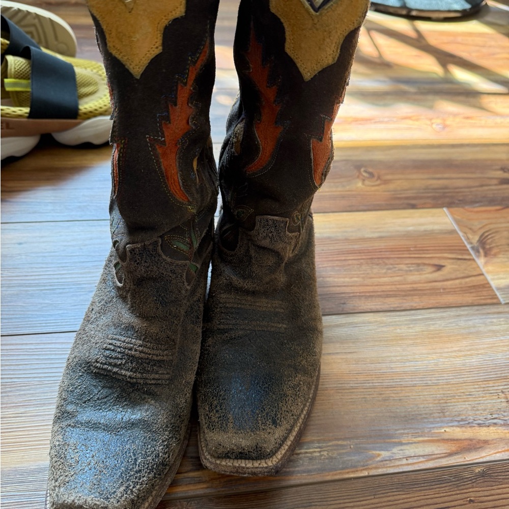 Justin Boots Brown and Yellow Heeled Boots - Picture 5 of 9